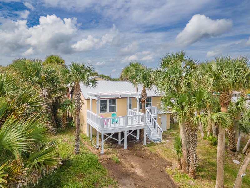 6 bedroom Single Family Residence at 1512 S Central Avenue, Fuquay Sub, Flagler Beach — photo 1