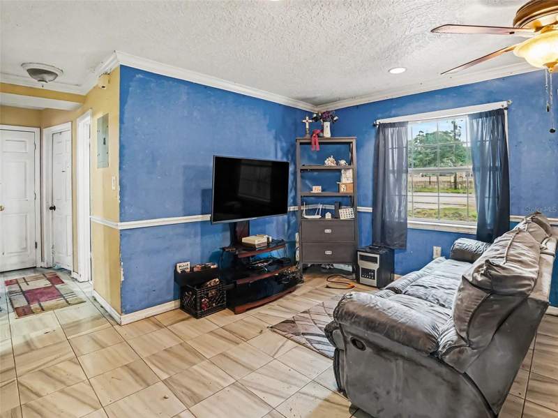 4 bedroom Single Family Residence at 2205 N Hiawasee Road, Hiawassa Highlands, Orlando — photo 4