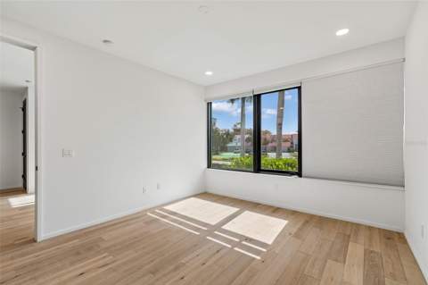 94 W Davis Blvd., Tampa FL - photo 20 of 99