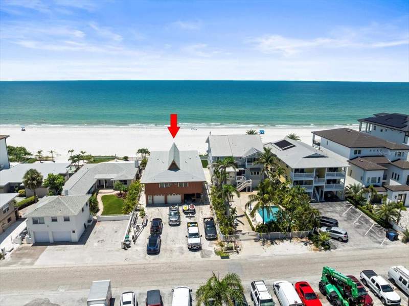 6 bedroom Condominium at 18218 Sunset Boulevard #A, Sunset Villa Condo, St Petersburg — photo 2
