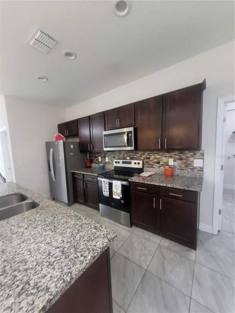 586 Geraldine Drive, Deltona FL - photo 6 of 20