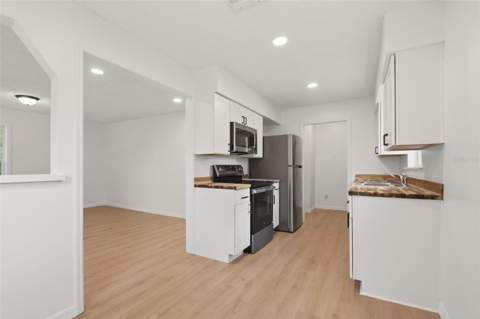1016 W 8th Street, Sanford FL - photo 10 of 32