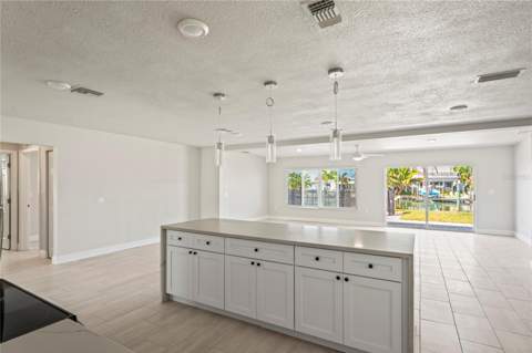 516 Crystal Drive, Madeira Beach FL - photo 8 of 22