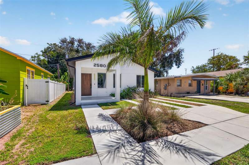 3 bedroom Single Family Residence at 2580 11TH AVENUE, PRATHERS FIFTH ROYAL, ST PETERSBURG — photo 1