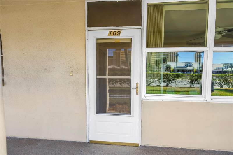 2 bedroom Condominium at 4455 Duhme Road #109, Lafayette The, St Petersburg — photo 2