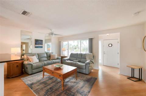 4223 Royal Palm Drive, Bradenton FL - photo 13 of 53