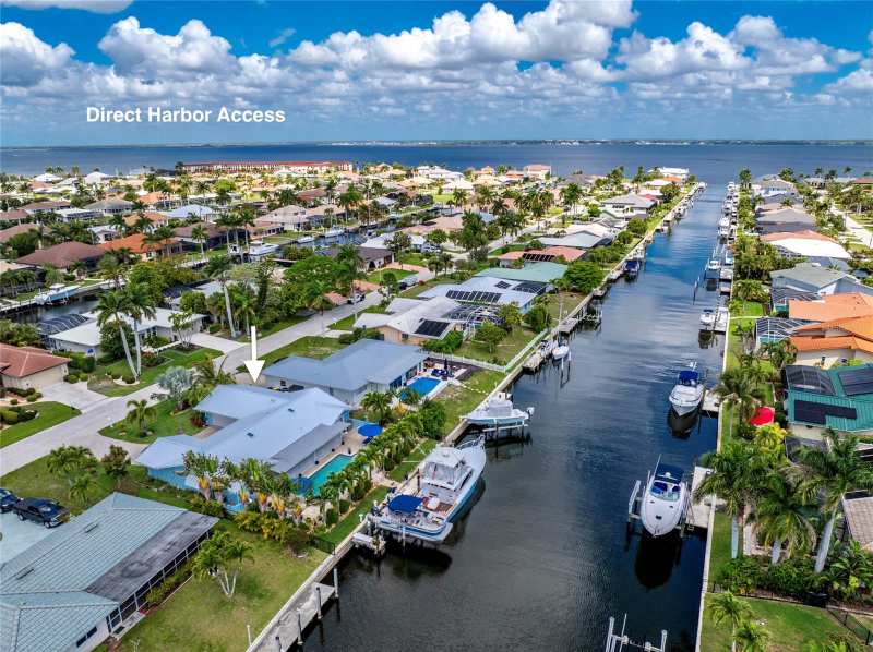 4 bedroom Single Family Residence at 80 Sabal Drive, Punta Gorda Isles Sec 04, Punta Gorda — photo 1