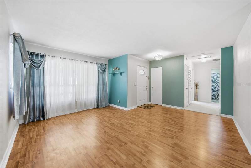 3 bedroom Single Family Residence at 718 BAY VISTA BOULEVARD, BAY VISTA PARK REP, ST PETERSBURG — photo 3