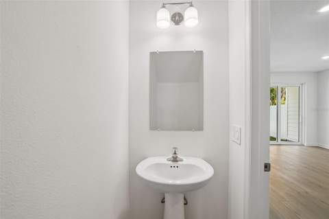 7556 Deer Valley Circle, Tampa FL - photo 16 of 30