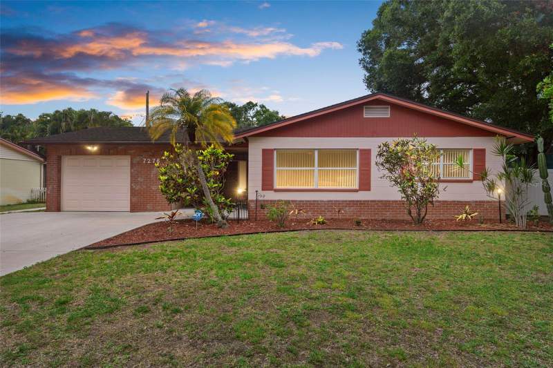 3 bedroom Single Family Residence at 7276 21ST STREET N, MEADOW LAWN 13TH ADD, ST PETERSBURG — photo 2
