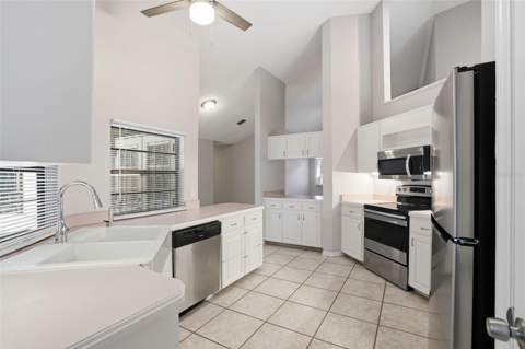 733 Swaying Palm Drive, Apopka FL - photo 15 of 43