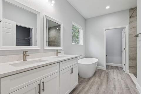 2043 Watersedge Drive, Deltona FL - photo 13 of 34