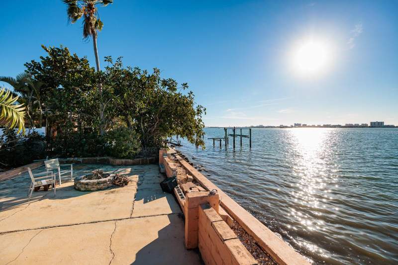 3 bedroom Single Family Residence at 1844 Venetian Point Drive, Venetian Point, Clearwater — photo 2