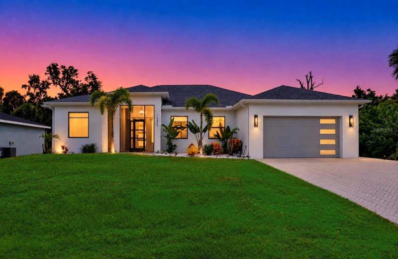 3 bedroom Single Family Residence at 16435 Strauss Avenue, Port Charlotte Sec 030, Port Charlotte — photo 1