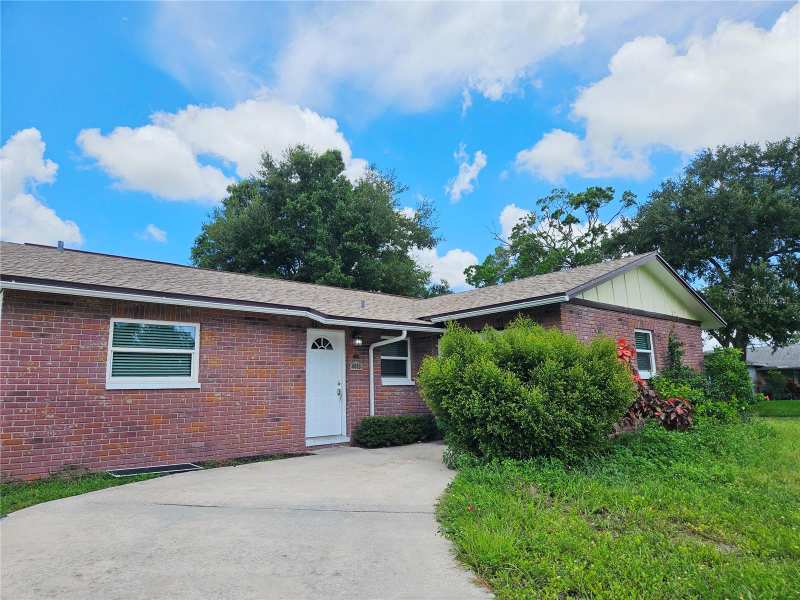 3 bedroom Single Family Residence at 6092 Burch Street, Bonnie Bay Unit One, St Petersburg — photo 1