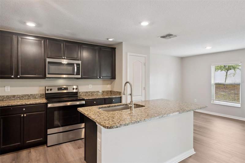 3 bedroom Single Family Residence at 12019 Indian Grass Way, Meadow Rdg/Grand Island Ph 2, Leesburg — photo 5