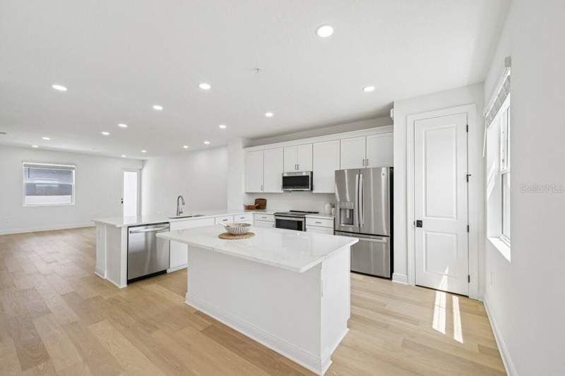 3 bedroom Townhouse at 17712 Broadleaf Loop, Palmera At Wellen Park, Venice — photo 4