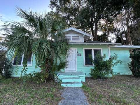 2320 5Th Street, home for sale on 5Th Street