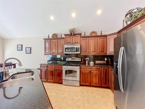 9038 Vickroy Terrace, Oviedo FL - photo 10 of 38