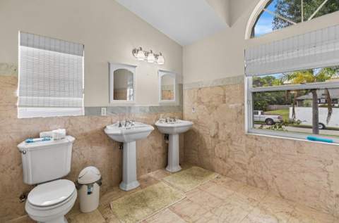 1040 Bay Harbor Drive, Englewood FL - photo 6 of 13