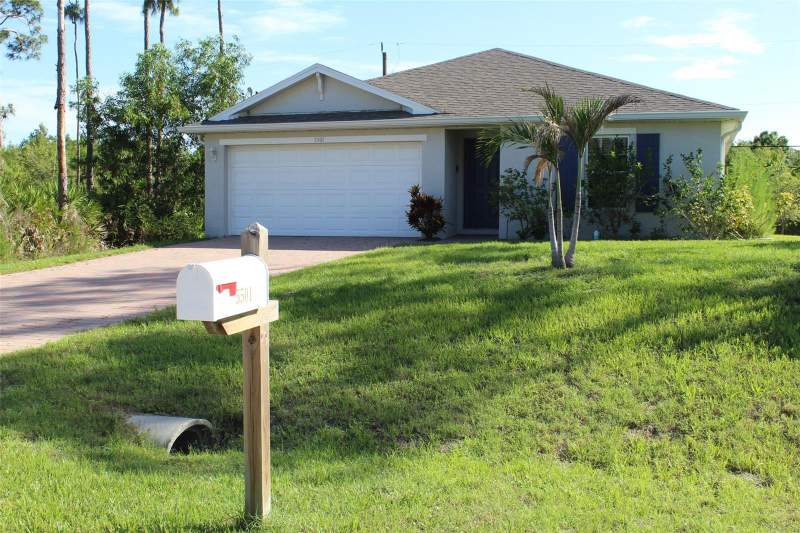 4 bedroom Single Family Residence at 5501 Kempson Lane, Port Charlotte Sec 052, Port Charlotte — photo 2