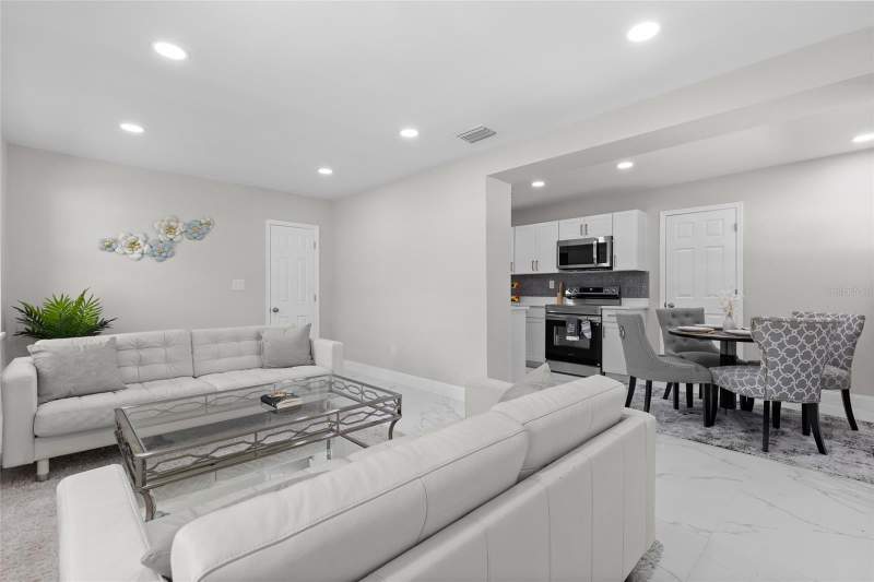 4 bedroom Single Family Residence at 1375 Lake Drive, Duck Pond Add To Casselberry, Casselberry — photo 5