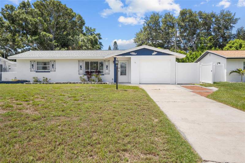 3 bedroom Single Family Residence at 11916 85TH TERRACE, RIDGEWOOD GROVES, SEMINOLE — photo 1