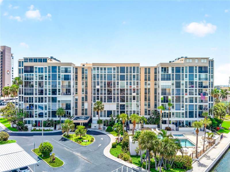 2 bedroom Condominium at 7400 Sun Island Drive #203, Bay Island Group 1, South Pasadena — photo 3