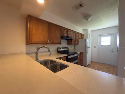 3136 Enclave Ct, Kissimmee FL - photo 6 of 27
