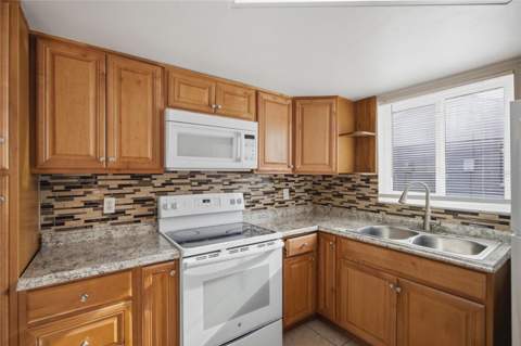 3029 Huntington Road, Holiday FL - photo 7 of 33