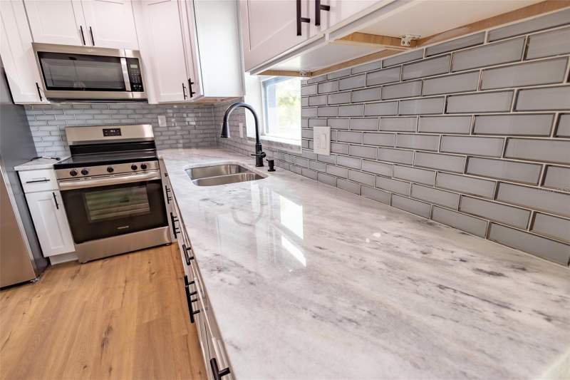4 bedroom Single Family Residence at 4501 20th Avenue, Shadow Lawn, St Petersburg — photo 5