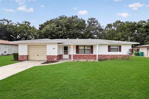 610 Fourth Avenue, starter home for sale in Lady Lake