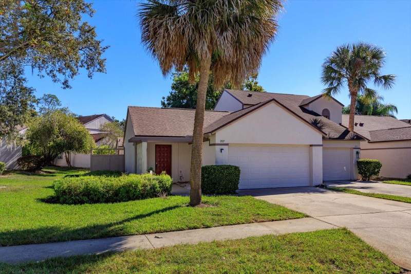 ShadowbayHomes for Sale in Longwood, FL
