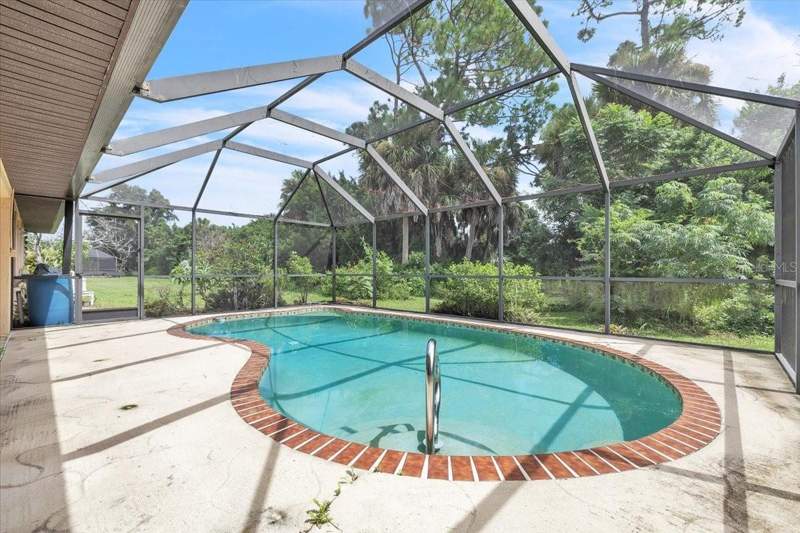 3 bedroom Single Family Residence at 1300 Hinton Street, Port Charlotte Sec 026, Port Charlotte — photo 3