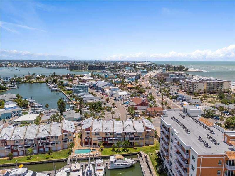 3 bedroom Townhouse at 116 131st Avenue #F, Madeira Bay Twnhms Condo, Madeira Beach — photo 4
