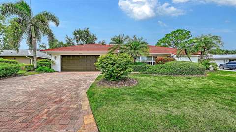 4777 Overbury Place, home for sale in Sarasota 34241