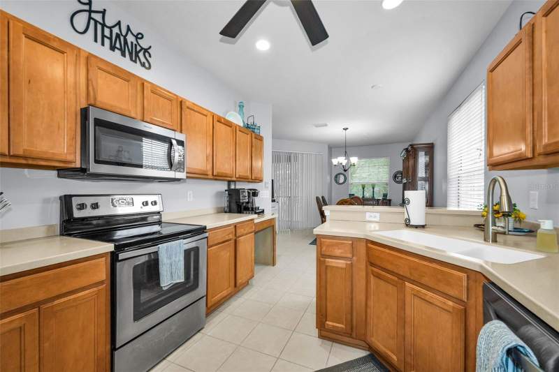 3 bedroom Condominium at 889 Lantern Way, Coachman Reserve Condo, Clearwater — photo 2
