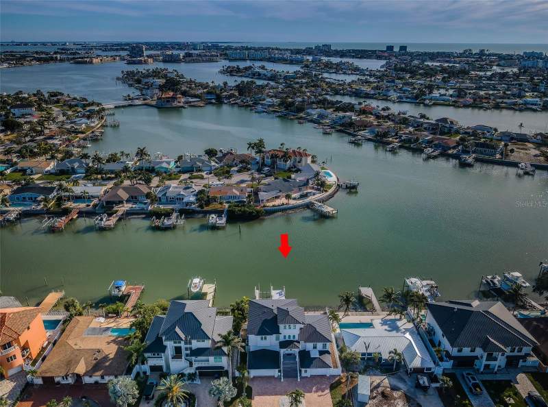 4 bedroom Single Family Residence at 7942 3RD AVENUE, SOUTH CSWY ISLE 3RD ADD, ST PETERSBURG — photo 2