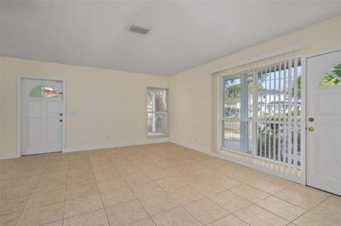 4808 W Euclid Avenue, Tampa FL - photo 12 of 62