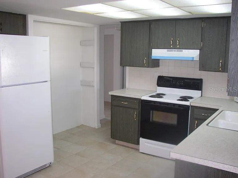 3 bedroom Single Family Residence at 7907 Yucca Drive, Magnolia Valley, New Port Richey — photo 3