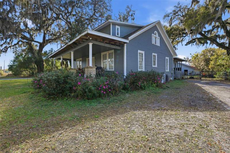 4 bedroom Single Family Residence at 420 Pine Street, Crescent Hill, Crescent City — photo 5