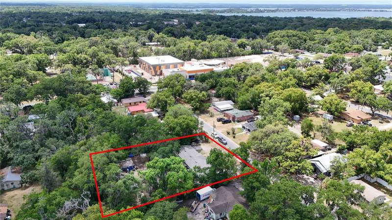 3 bedroom Single Family Residence at 1400 N Simpson Street, Gullera Homestead, Mount Dora — photo 2