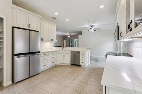 5018 Tempic Drive, Mount Dora FL - photo 15 of 65