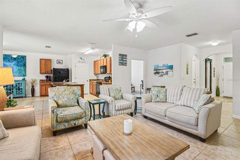 3 bedroom Single Family Residence at 15351 Ancel Circle, Port Charlotte Sec 081, Port Charlotte — photo 4