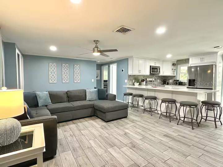 3 bedroom Single Family Residence at 1080 16th Avenue, Ridge Park, Largo — photo 2