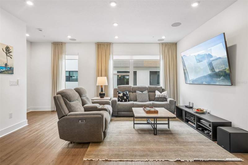 3 bedroom Townhouse at 312 15th Street, Alante Twnhms, St Petersburg — photo 4