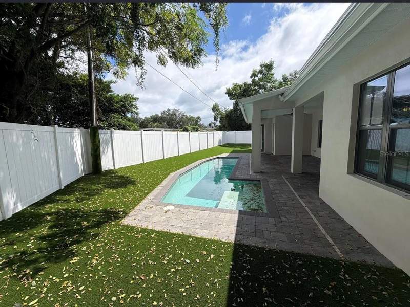 4 bedroom Single Family Residence at 2234 Howard Drive, Lake Forest Park, Winter Park — photo 4