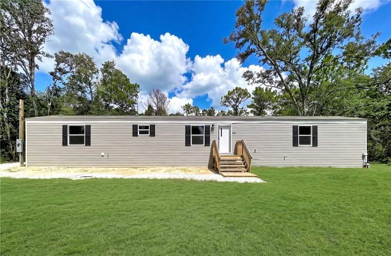 3 bedroom home at 549 W Kahns Lane, Lecanto, Lecanto — photo 2