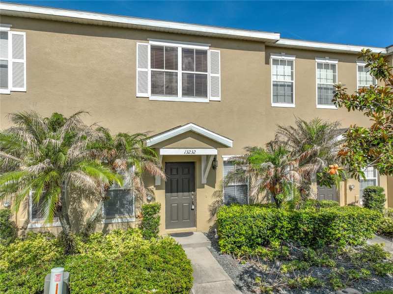2 bedroom Townhouse at 13232 Daniels Landing Circle, Daniels Lndg A-J, Winter Garden — photo 1