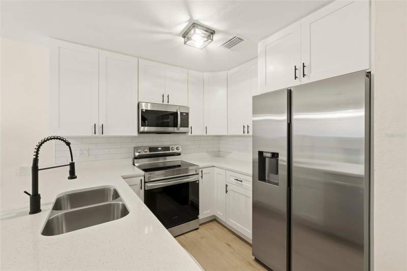 2 bedroom Townhouse at 205 Somerset Lane, Villas Of Somerset Woods Condo The, Palm Harbor — photo 3